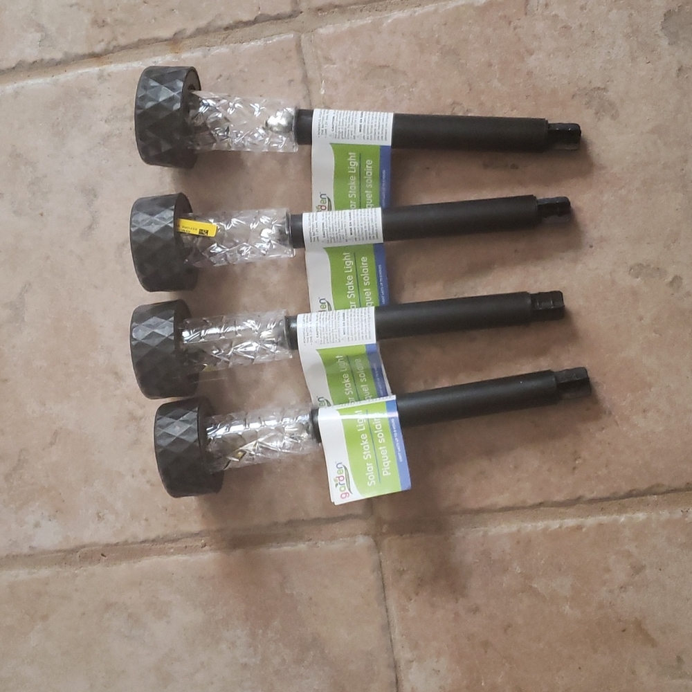 Solar Stake Light Black top Garden Collection NWT